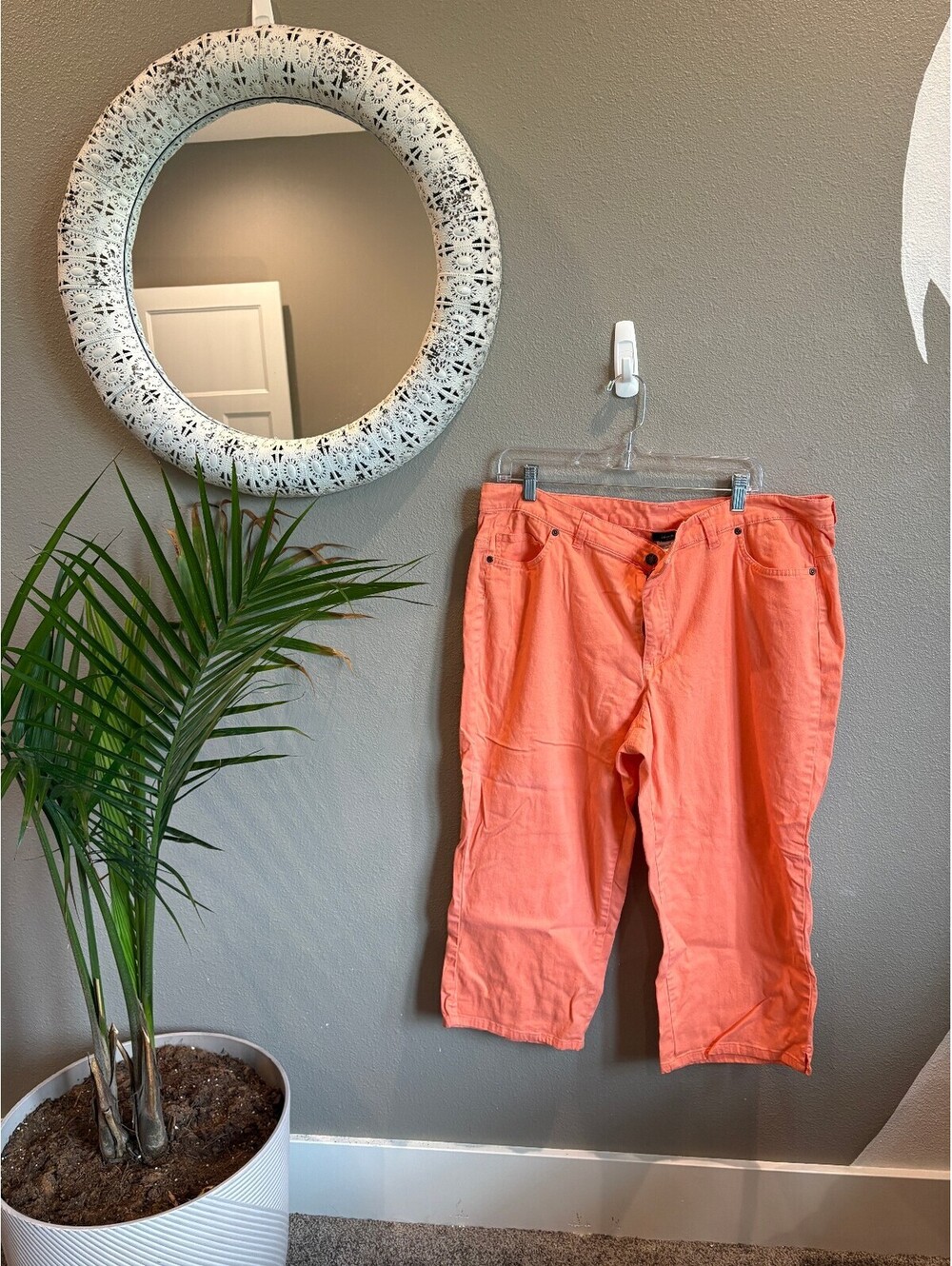 Basic Editions Coral Women's Capri Pants